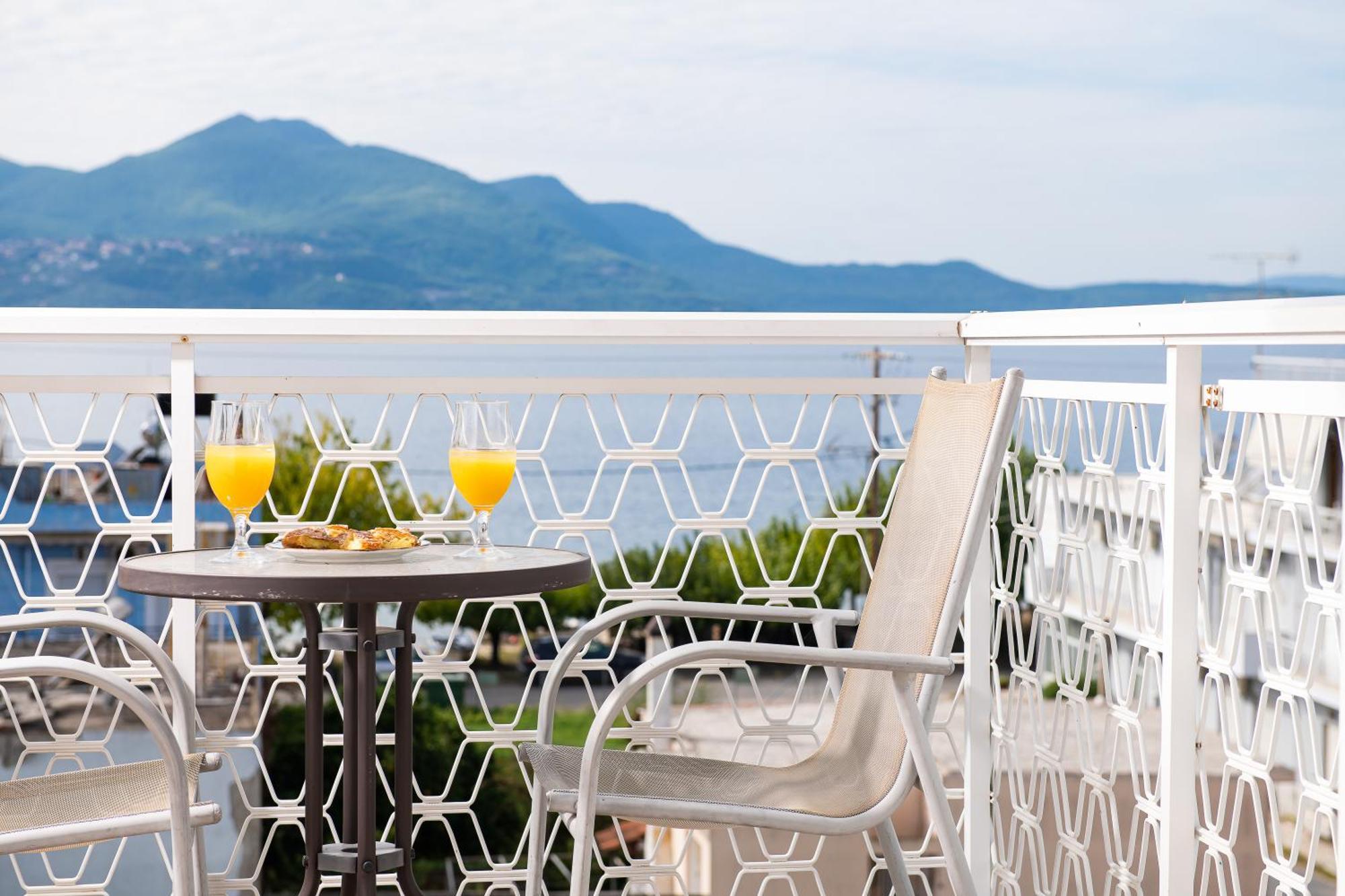 Zoe Seaside Apartment Loutra Edipsou  Luaran gambar